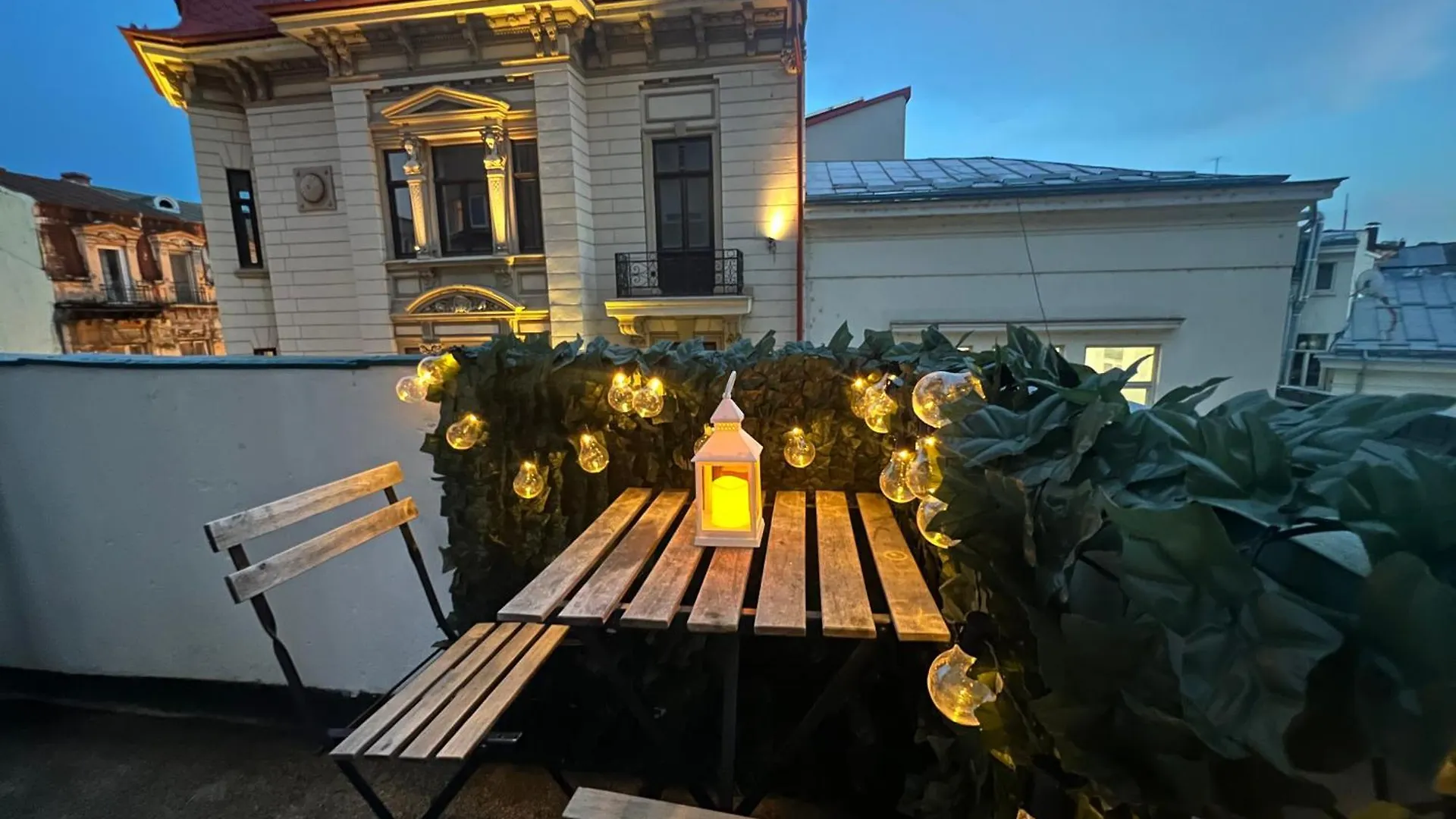 Middle Old Town Apartment Bucareste